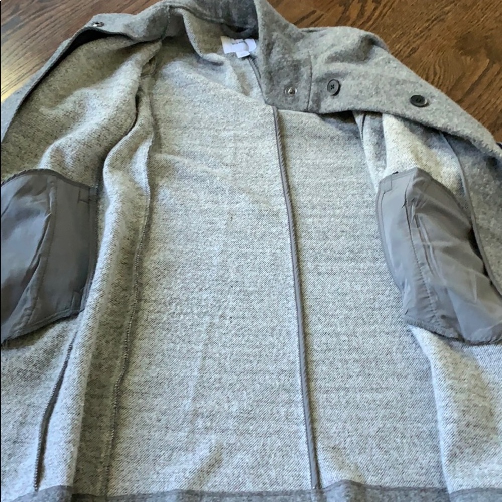 Button Down Coat With Many Pockets - image 2
